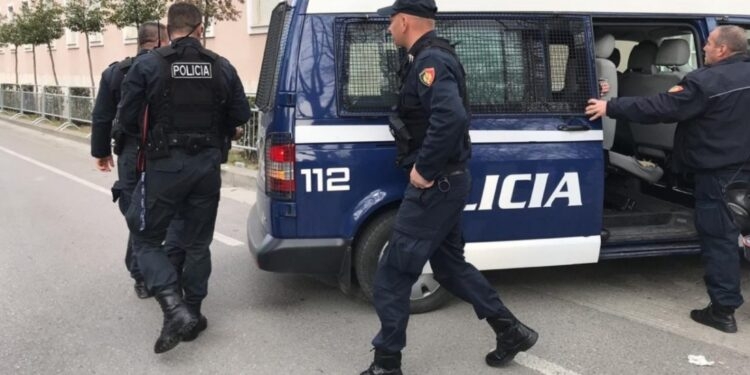 “Tempulli”/ Policia arreston të riun që ishte shpallur në kërkim, shkon në 101 numri i të ndaluarve