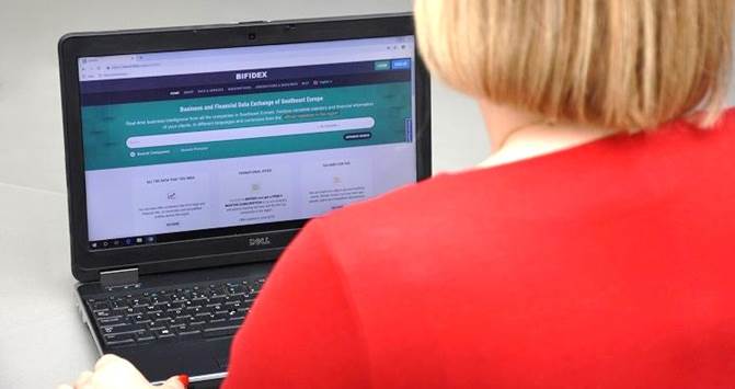 Regjistra online për nxënësit, lehtësohen mësuesit, gjithçka kalon në sistemin SMIP