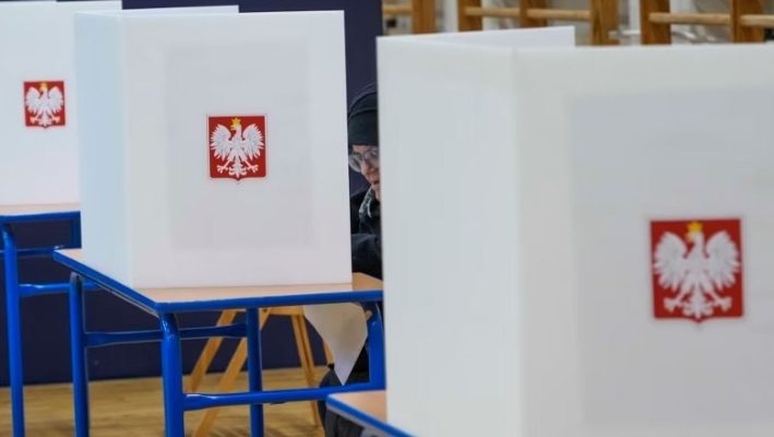 Polonia në zgjedhje parlamentare, partia “Ligj dhe Drejtësi” është favorite për një mandat të tretë