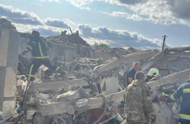 Së paku 49 të vrarë nga një sulm rus ndaj civilëve në Harkiv
