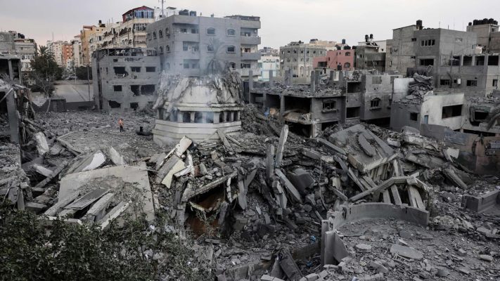 Izraeli vijon goditjen e Gazës, rëndohet bilanci i viktimave, Blinken vizitë në Tel Aviv