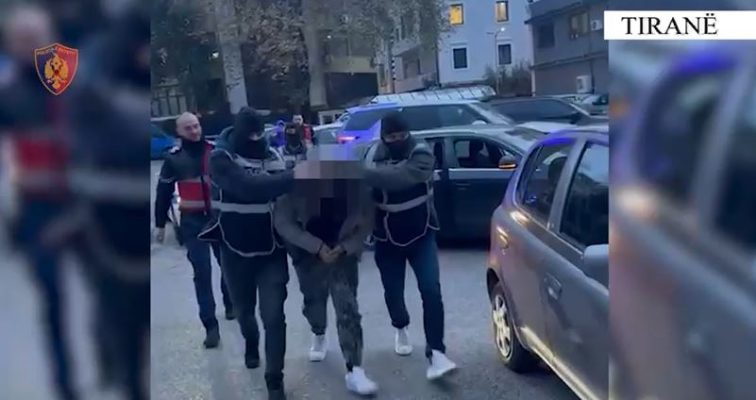 EMRAT/ Kapen 310 doza kokaine, arrestohet 3 të rinj në Tiranë