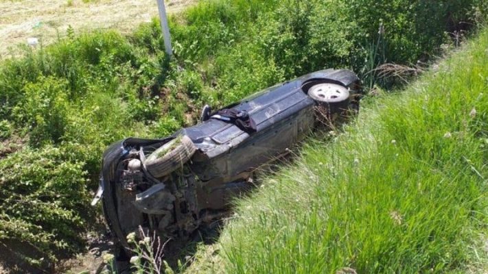 Makina del nga rruga, vdes 33-vjeçari në aksin Tiranë-Durrës