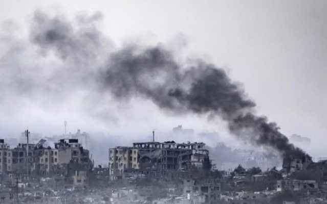 Bombardohet kampi në Gaza/ Mes dhjetra të vrarëve edhe fëmijë, Izraeli shpërfill thirrjet e SHBA