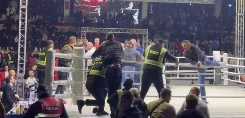 Skandal në “Feti Borova”/ Tifozët shqiptarë përleshen me boksierin kolumbian