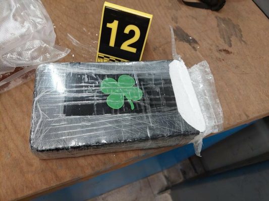 EMRI/ Modifikoi automjetin për fshehjen e 18 pakove kokainë, kush është shqiptari i arrestuar në Malin e Zi