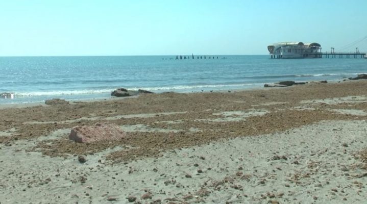 Mbytet një grua në plazhin e Durrësit