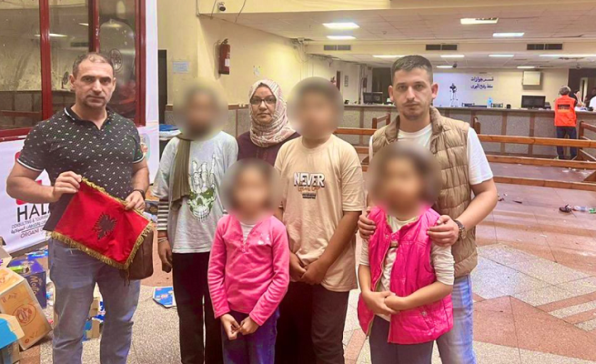 Ministri Hasani e konfirmon: Largohet nga Gaza  familja shqiptare prej 5 anëtarësh, nëna me 4 fëmijët e mitur