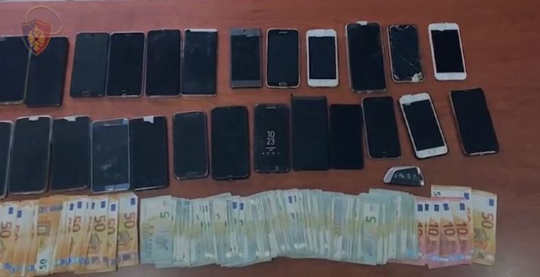 EMRAT/ “Goditen” dy Call-Center në Tiranë, 8 të arrestuar, sekuestrohen para dhe automjete