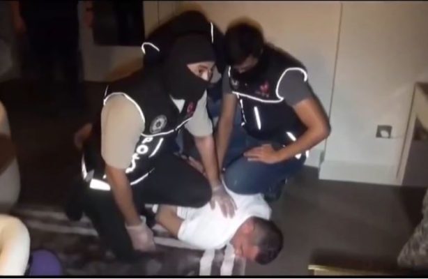 VIDEO/ Dalin pamjet e arrestimit te baronit shqiptar të drogës në Stamboll, Dritan Rexhepi