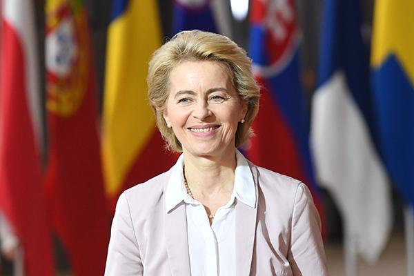 Ursula von der Leyen: Kievi në hapat e duhur, mund të kalojë në fazën tjetër të procesit të anëtarësimit