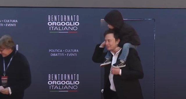 Elon Musk shkon me djalin e vogël kaliqafë në Romë, zbulohet arsyeja