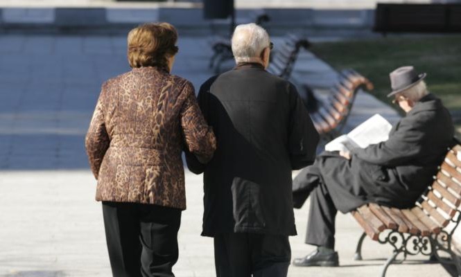 Miratohet bonusi i fundvitit për pensionistët, përfitojnë 700 mijë të moshuar