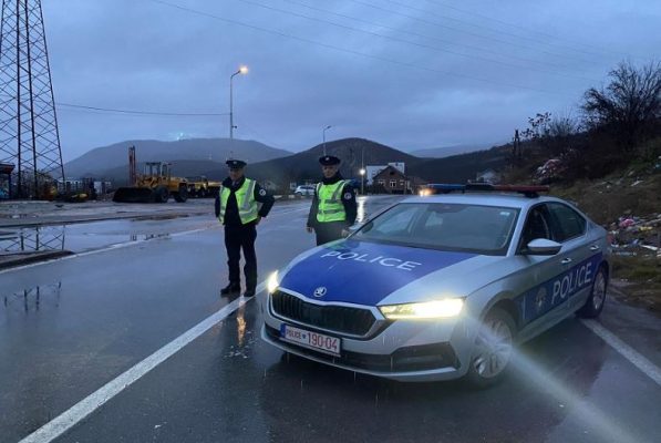 Shkëmbim zjarri mes policisë dhe disa personave në Zubin Potok, arrestohet një serb