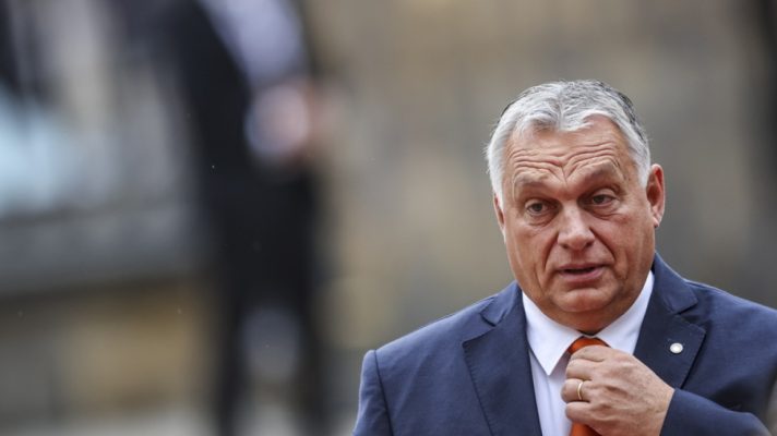 Kievi kërkon takim mes Zelenskyt dhe Orban