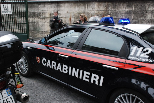 Po transportonte mallra të vjedhur, armë dhe fishekë me makinë, arrestohet 45-vjeçari shqiptar në Itali (EMRI)