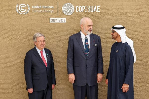 Rama në Emiratet e Bashkuara Arabe, merr pjesë në Samitin e Klimës COP28