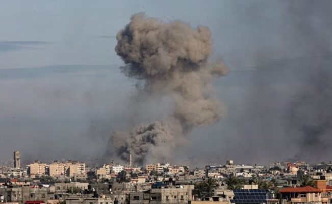 Izraeli vazhdon ofensivën në Gazë