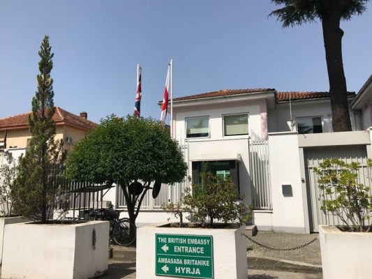 Reforma zgjedhore, ambasada britanike në Tiranë: Nuk arritëm ndonjë marrëveshje politike Reforma zgjedhore, ambasada britanike në Tiranë: Nuk arritëm ndonjë marrëveshje politike