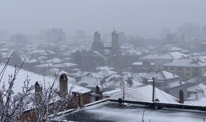 Rikthehen turistët në Dardhë, pjesa më e madhe preferojnë pistën e skive Rikthehen turistët në Dardhë, pjesa më e madhe preferojnë pistën e skive