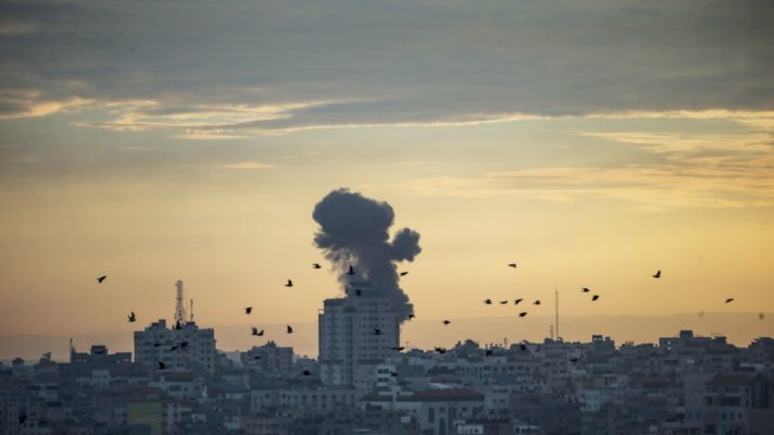Lufta në Gaza, bisedime për një armëpushim njëmujor mes Izraelit dhe Hamasit