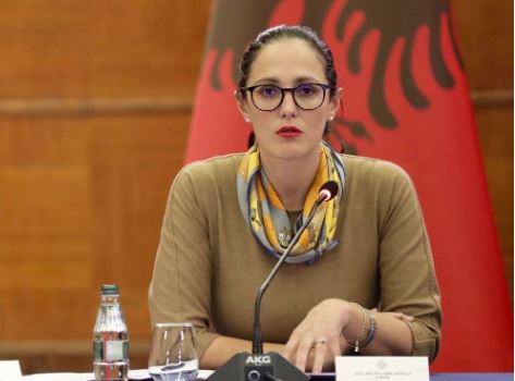 Biznesi “uri” për fuqi punëtore, qeveria angazhohet të ndihmojë sipërmarrësit për trajnimin profesional