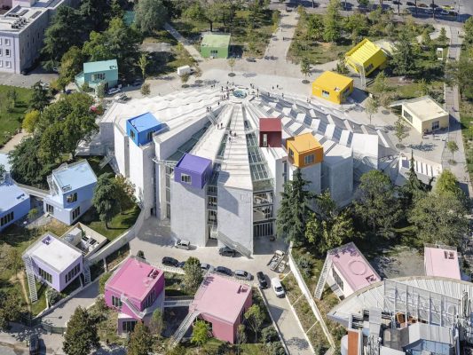 CNN rendit Piramidën e Tiranës si një ndër projektet e reja më të jashtëzakonshme CNN rendit Piramidën e Tiranës si një ndër projektet e reja më të jashtëzakonshme