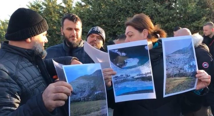 Banorët e Postribës në Shkodër protestojnë: Guroret po na dëmtojnë ujësjellësin dhe kullotat, të ndërhyjë shteti