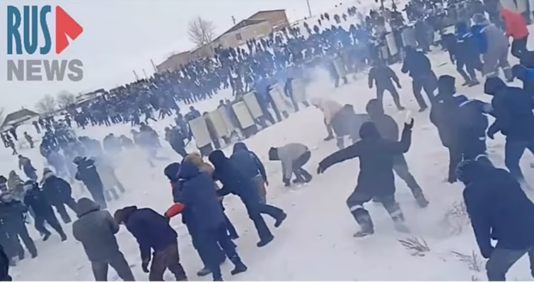 Shpërthejnë protestat në Rusi, përleshje me policinë, mijëra civilë në rrugë! Dhjetëra të plagosur