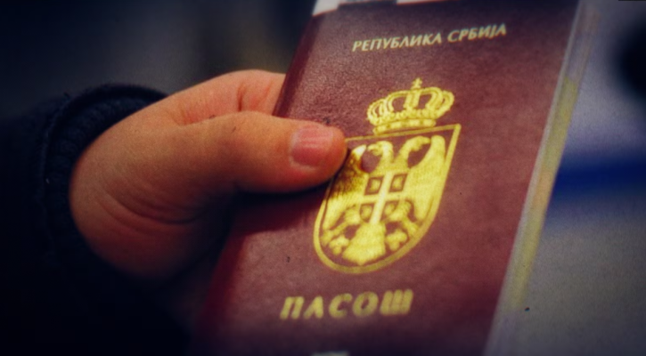 Komisioni Evropian insiston që serbët e Kosovës me pasaporta serbe të udhëtojnë pa viza