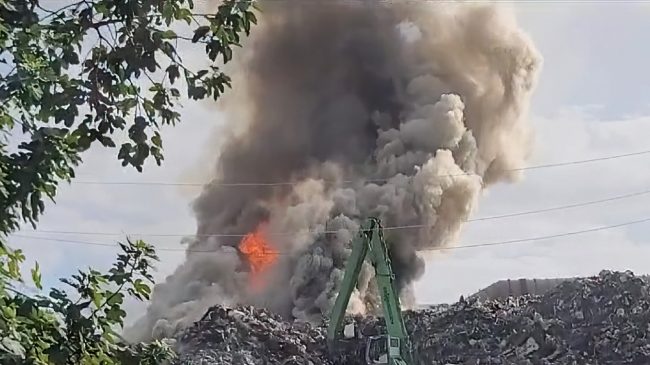 Elbasani qyteti më i ndotur, ekspertët: Shkaku kryesor djegia e mbetjeve