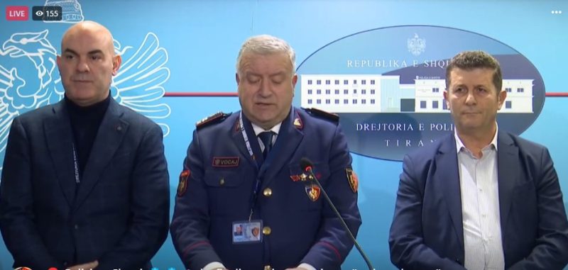 Tritol nga Kosova drejt Shqipërisë, Policia e Shtetit jep detaje: Tre të arrestuar dhe dy në kërkim (EMRAT) Tritol nga Kosova drejt Shqipërisë, Policia e Shtetit jep detaje: Tre të arrestuar dhe dy në kërkim (EMRAT)