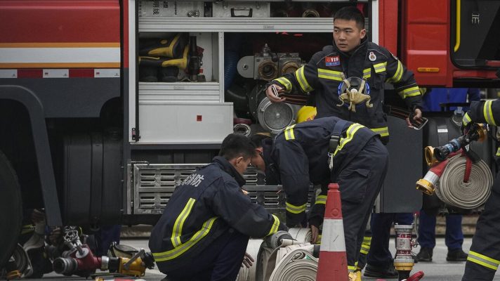 Shkrumbohet nga flakët blloku i banimit në Kinë, 14 të vdekur dhe 44 të plagosur