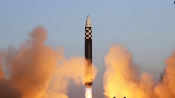 Koreja e Veriut kryen testime të reja raketore