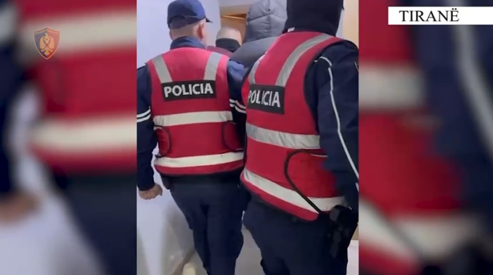 Sekuestrohen mbi 1 kg kokainë në Tiranë, dy të arrestuar