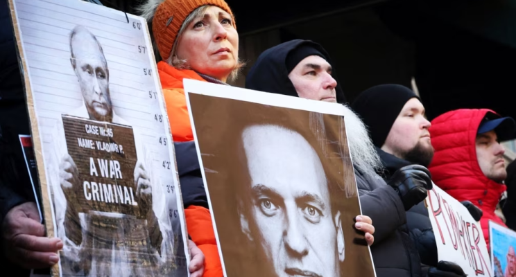 Britania sanksionon udhëheqësit e burgut ku vdiq Navalny