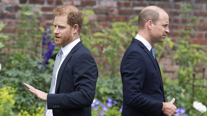 Princ Harry “i pastrehë” në Britani, shkon për të vizituar babain me kancer, fle në hotel