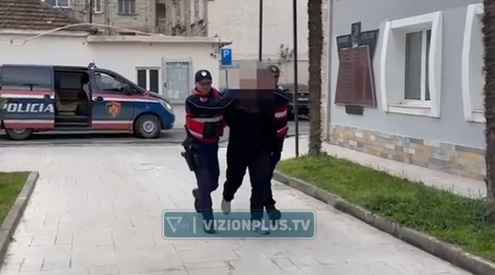 Arsenali i armëve në Vlorë, policia jep detaje nga aksioni, arrestohet “Zoto”