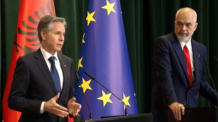 Blinken: Reforma në drejtësi po jep frytet e para, anëtarë të krimit të organizuar po përfundojnë pas hekurave