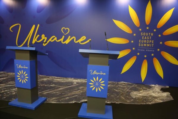 Mbahet sot samiti për Ukrainën, Zelensky për herë të parë në Tiranë, cila është agjenda e takimeve
