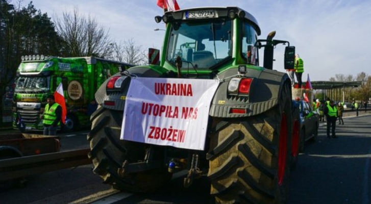 Protestat e fermerëve, Ukraina kundërshton Poloninë për mbylljen e kufijve