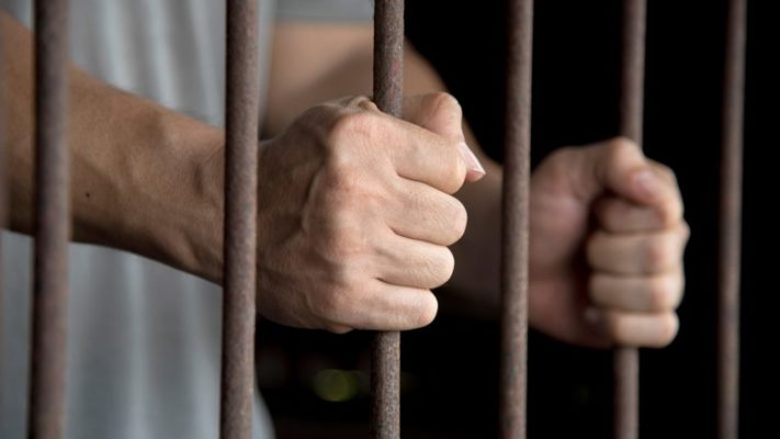 Mbyllen dosjet e të dënuarve në burgun e Drenovës, 54 persona pritet të lirohen
