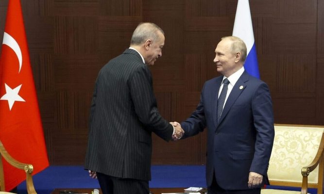 Shtyhet vizita e Putin në Turqi, shkak bëhen zgjedhjet në të dy vendet