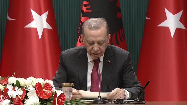 Erdogani shpall planin kombëtar të kursimit pasi ekonomia turke është në prag të falimentit