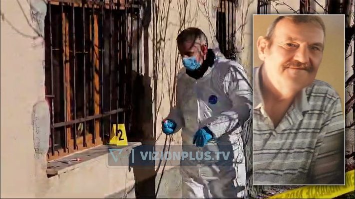 Shishe të thyera dhe njolla gjaku, çfarë ndodhi në banesën e Gaqo Tilit në Korçë, pista e policisë Shishe të thyera dhe njolla gjaku, çfarë ndodhi në banesën e Gaqo Tilit në Korçë, pista e policisë