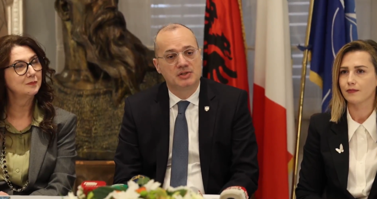 “Premtim i mbajtur i qeverisë”, ministri Hasani në konferencë nga Roma: Rruga e Shqipërisë drejt BE-së arsyeja tjetër pse jemi këtu