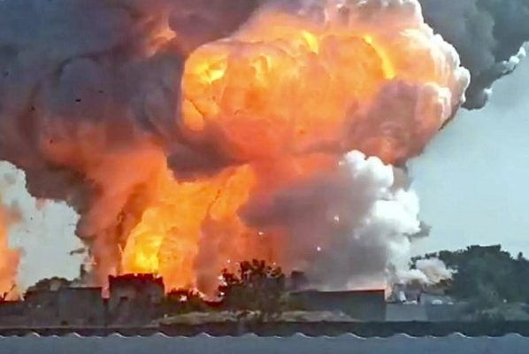 Shpërthim në fabrikën e fishekzjarrëve në Indi, 8 të vdekur dhe dhjetëra të plagosur