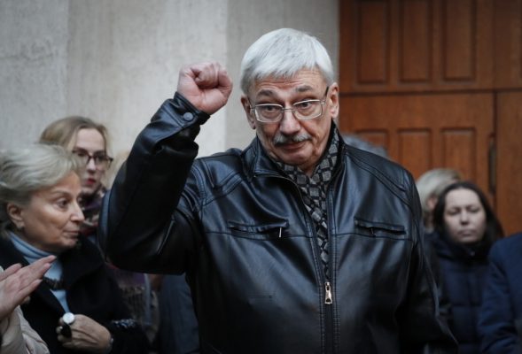 Dënohet me burg 70-vjeçari rus, drejtues i organizatës së vlerësuar me Nobel