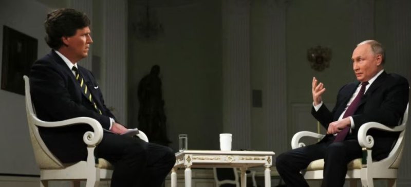 Intervista e Putin me komentuesin amerikan Carlson kritikohet si propagandë