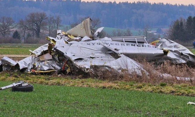 Rrëzohet avioni i vogël në Zvicër, humb jetën piloti